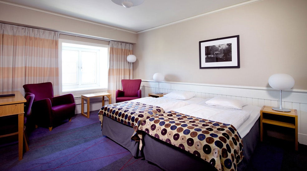 Large and bright standard double room at Tollboden Hotel in Drammen