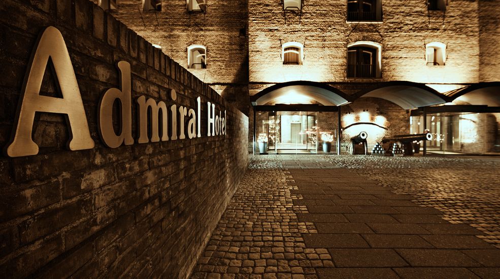 Admiral hotel online